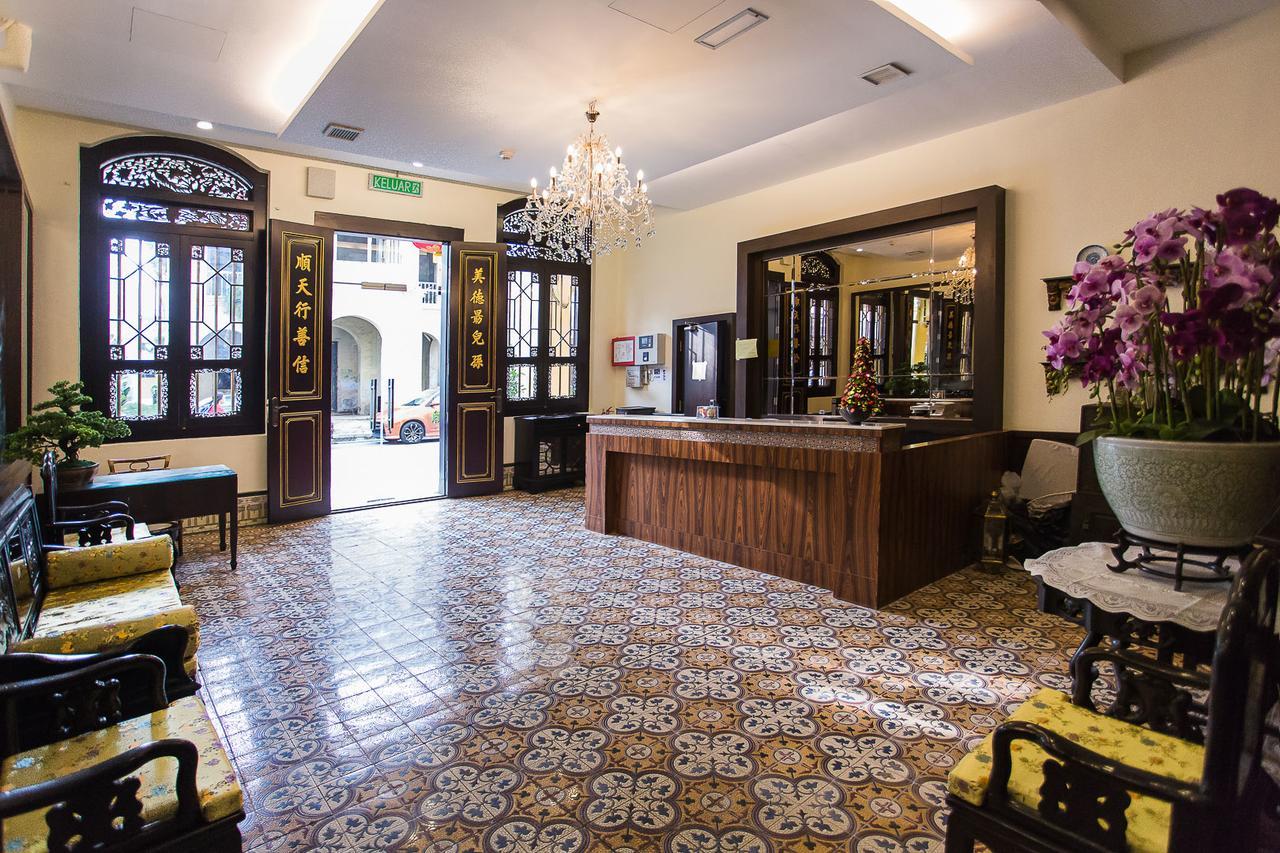 Aava Hotel 3*